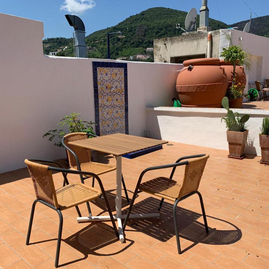 Bed and Breakfast Molo35 Искья Экстерьер фото